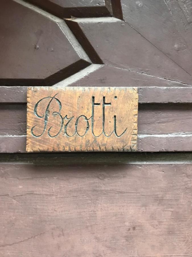Villa Brotti Claino Ngoại thất bức ảnh